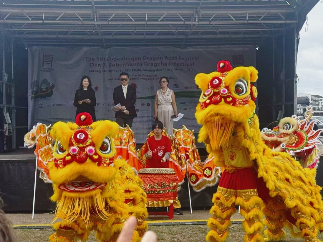 哥本哈根龙舟竞渡，皇冠曲奇香飘端午——皇冠丹麦曲奇助力龙舟文化节