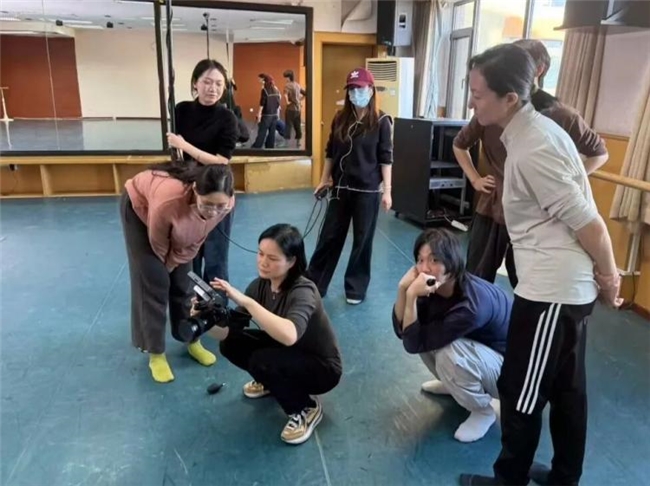 全球数千部作品角逐，北舞师生共创《蜂鸟》亮相第 79 届戛纳短片角