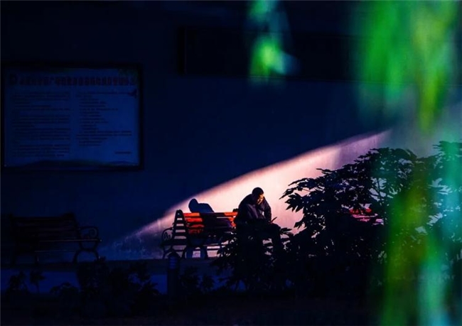 摄影师肖艳：走遍天涯，镜头落脚洞庭故乡