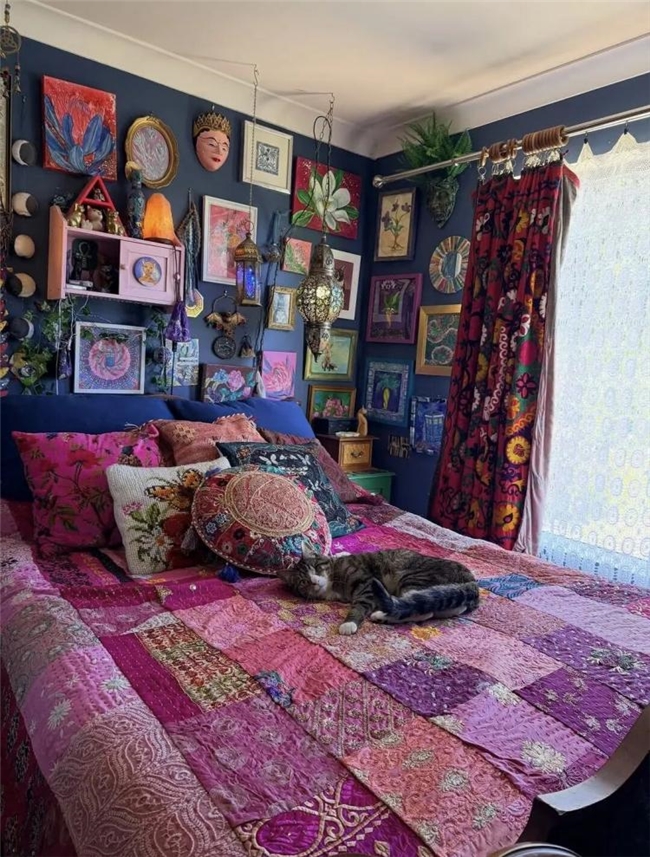 拒绝极简！这座澳洲小屋，把复古与浪漫堆成风景