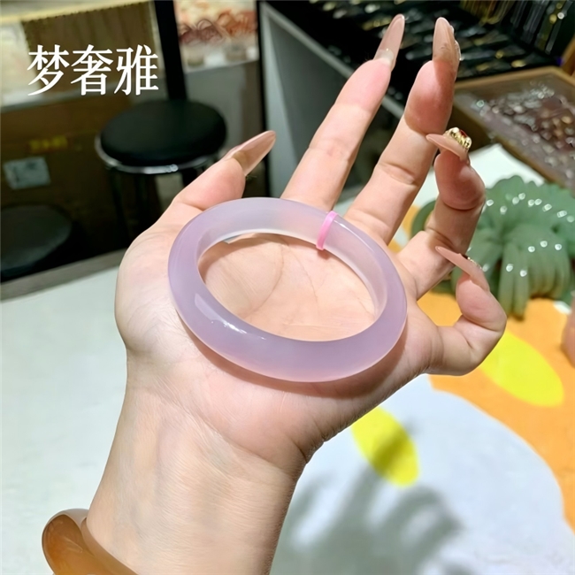 玉髓手镯哪个品牌保真靠谱证书齐全，怎么辨别真假新手必看