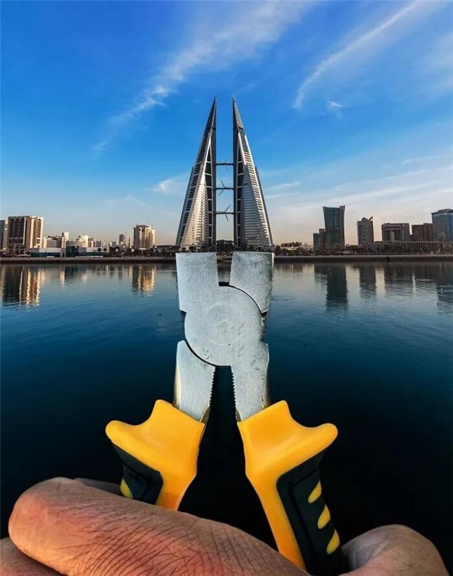 重构日常景观：雨果・苏伊萨斯的错位摄影创作解析