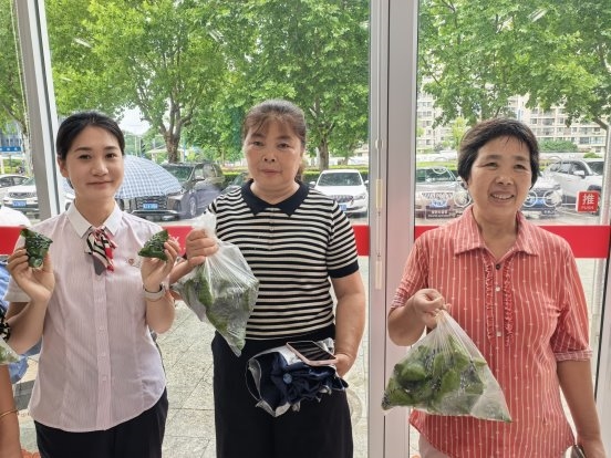端午粽香滿廳堂   金融守護伴身旁