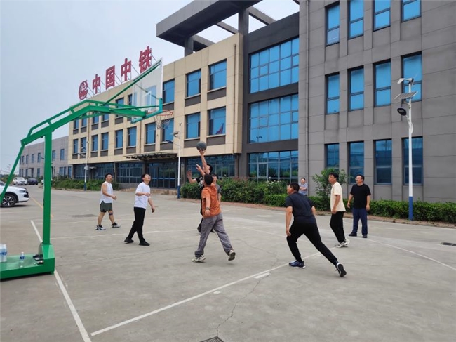 端午浓情聚工地，同心奋进建新功