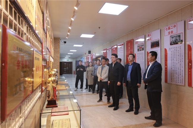 京东科技集团、江苏双元教育集团一行赴黄冈考察交流校企合作