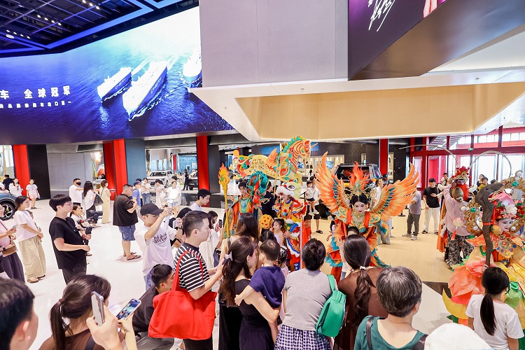 开业首日流量破万 奇瑞生活馆构建品牌向上新支点 开业首日流量破万 奇瑞生活馆构建品牌向上新支点