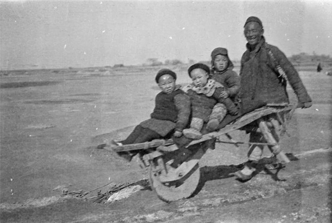 藏在旧照片里的中原近代史:《河南早期影像图录》札记