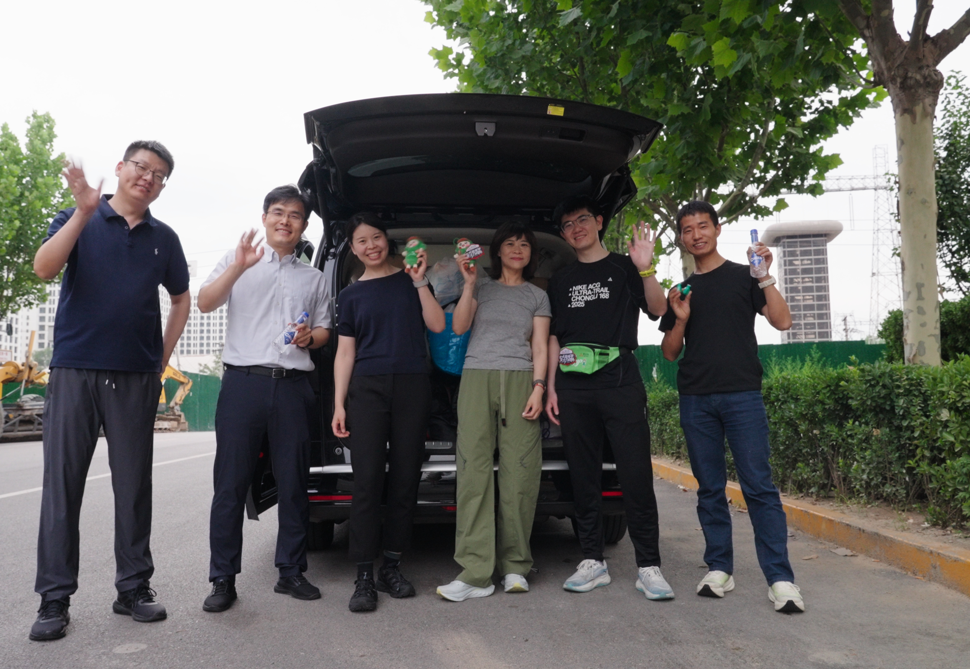 天士力携手越山向海北大精英战队完成极限接力|热爱为名 守护为伴
