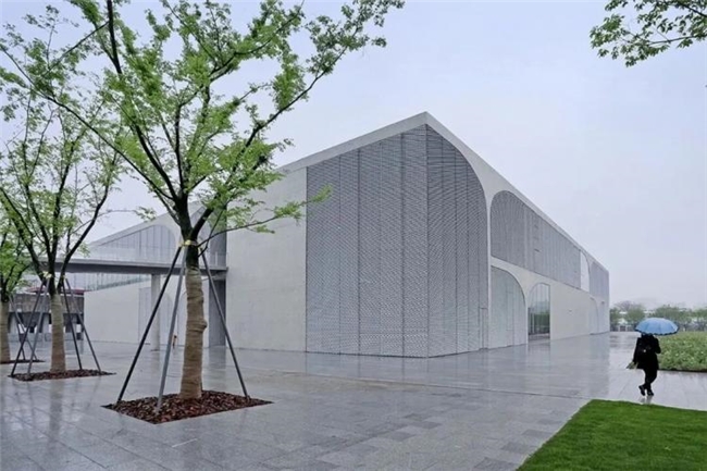 让结构主导空间：大舍四大项目的在地化建造表达