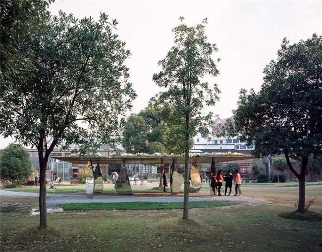 让结构主导空间：大舍四大项目的在地化建造表达