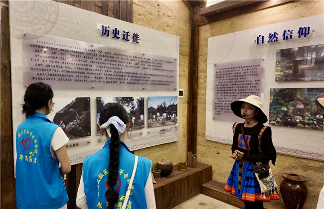 深山寻艺,青春传薪:黔南医专学子探寻粘膏