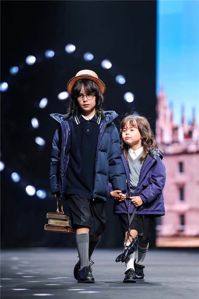 ����KIDS��½�Ϻ�ʱװ�ܣ����Ӵ����������ѹ��